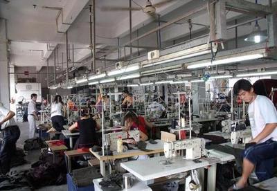 服裝加工廠如何高效尋找優(yōu)質(zhì)服裝輔料貨源